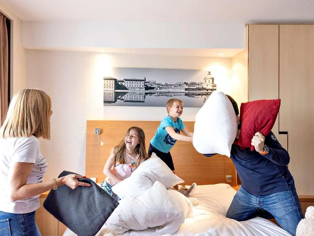 Aparthotel Adagio Toulouse Centre Ramblas 4*,