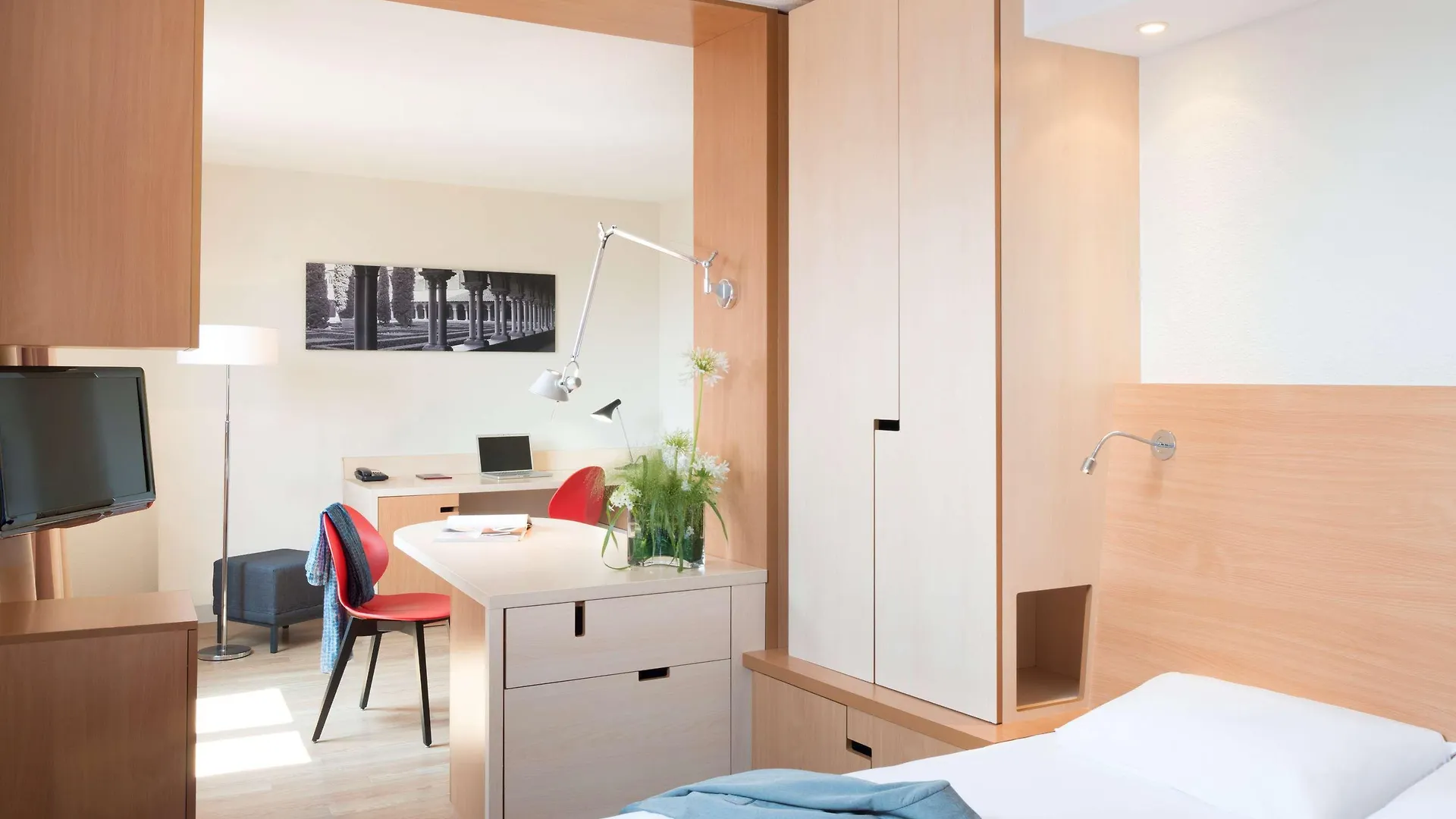 Aparthotel Adagio Toulouse Centre Ramblas 4*,